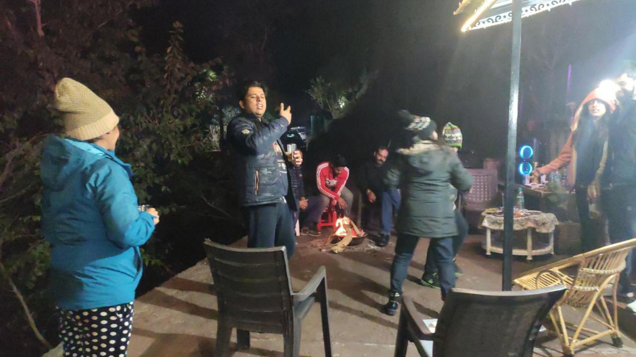 The Asgard Kasauli Bed and Breakfast Esterno foto