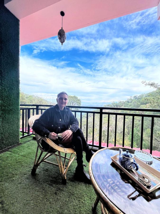 The Asgard Kasauli Bed and Breakfast Esterno foto